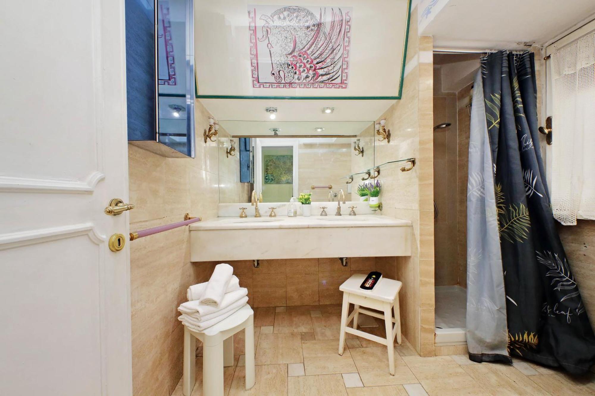 Apartment Anno Domini 120 Sqm, Large, Elegant, Near Center *